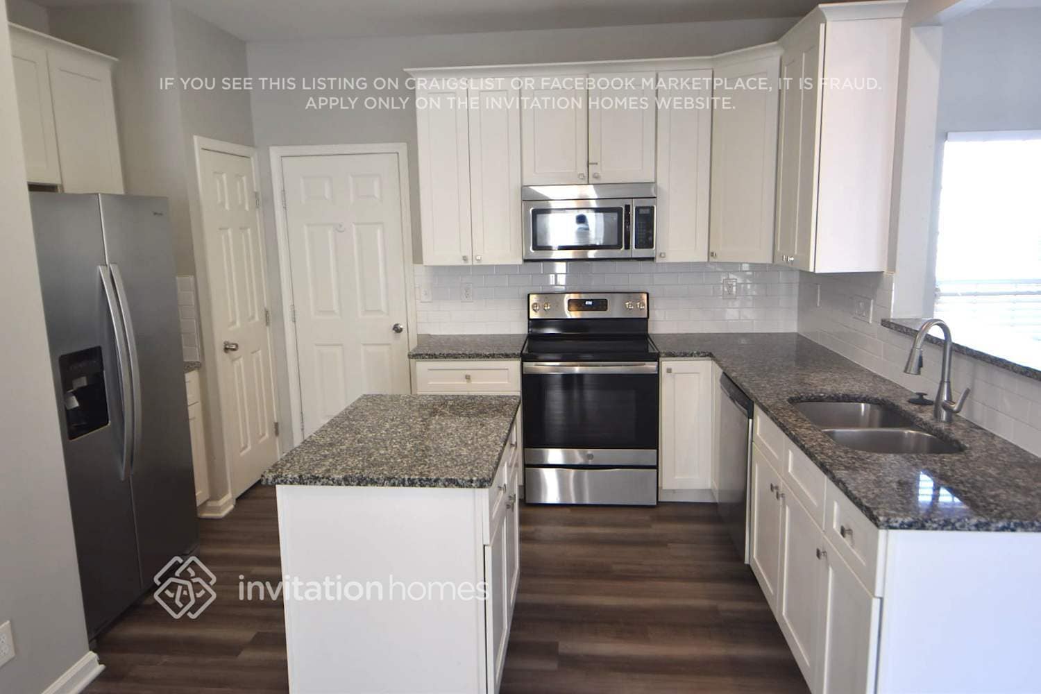 Building Photo - 3404 Balsam Tree Dr