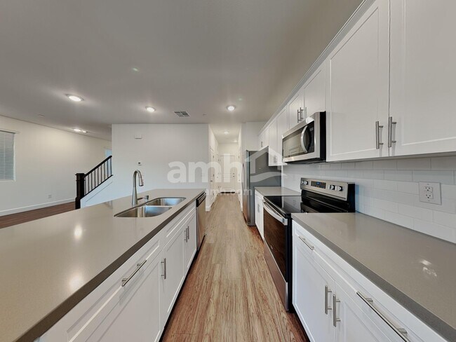 Building Photo - 3324 Blodwen St