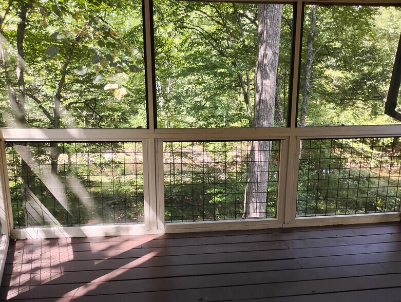 Screened porch - 270 River Road 2