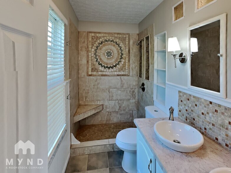 Building Photo - 8923 Trinity Cir