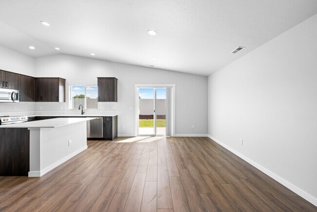 Building Photo - New Meridian Home with Vaulted Great Room and Extra Garage Space