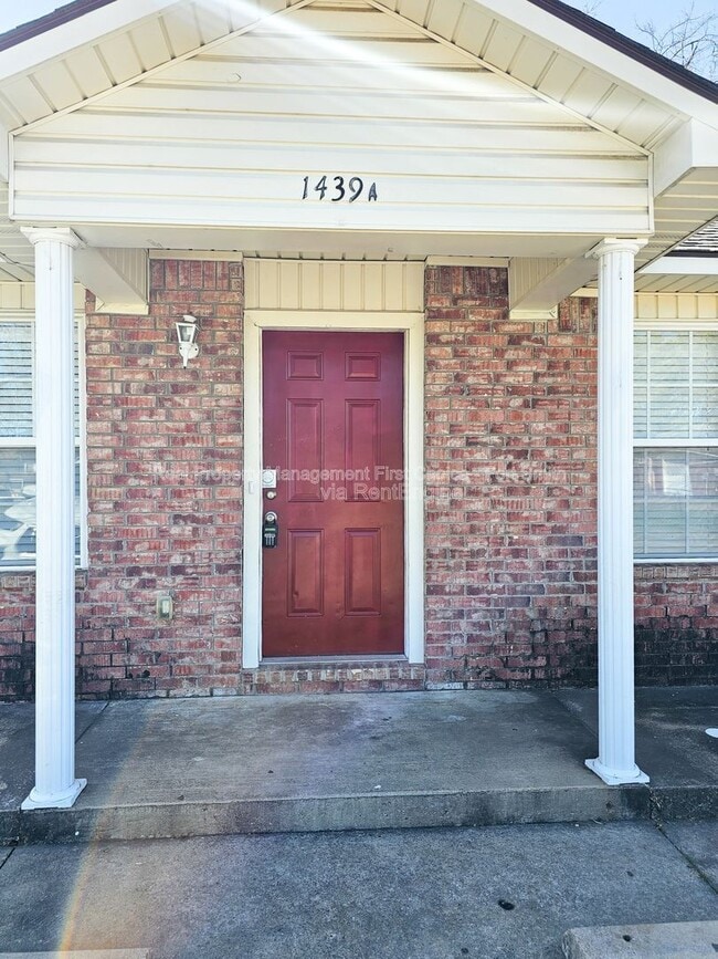 Building Photo - 1439 Brazil Ave