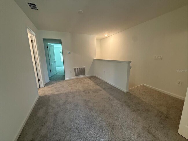 Building Photo - 3674 SE 37th Ct