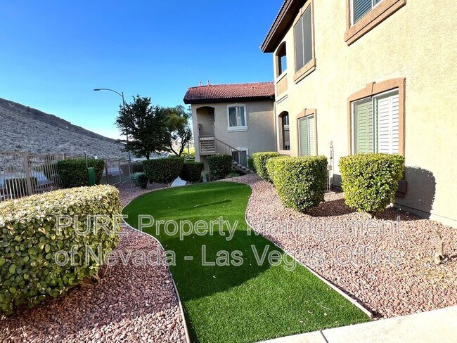 Building Photo - 3545 Cactus Shadow St