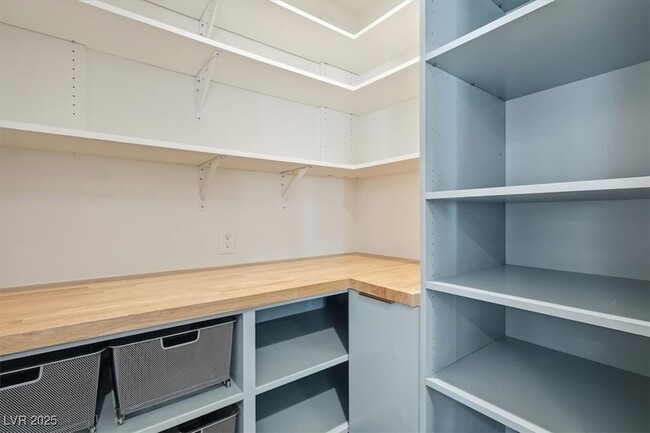 Building Photo - 11239 Tribiani Ave