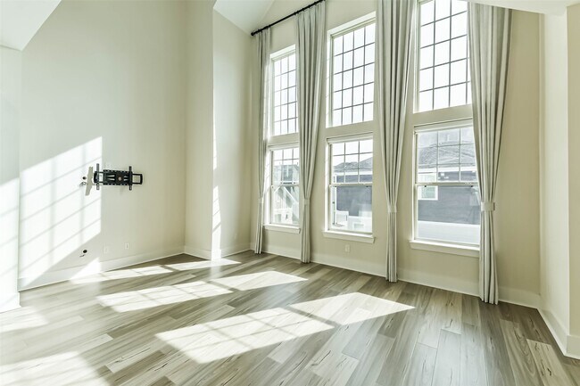 Building Photo - 12542 Malachite Wy