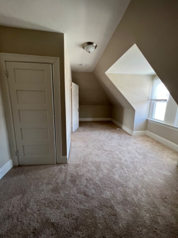 Building Photo - 730 California Ave