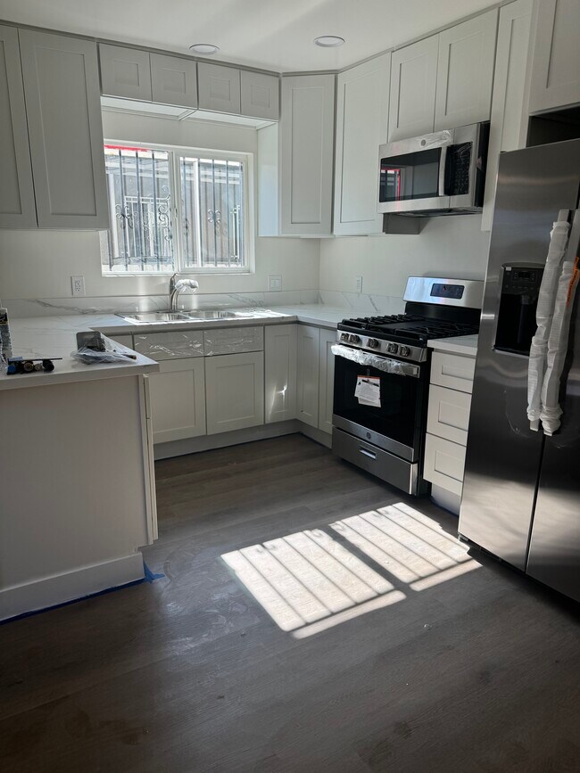 New Kitchen - 901 W 82nd St