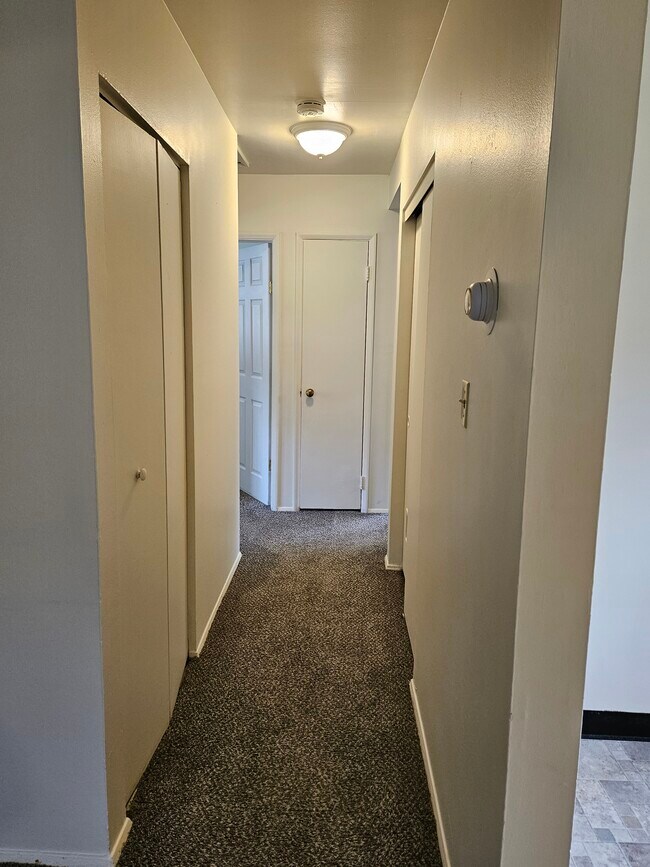 Building Photo - 3033 Northgate Ave