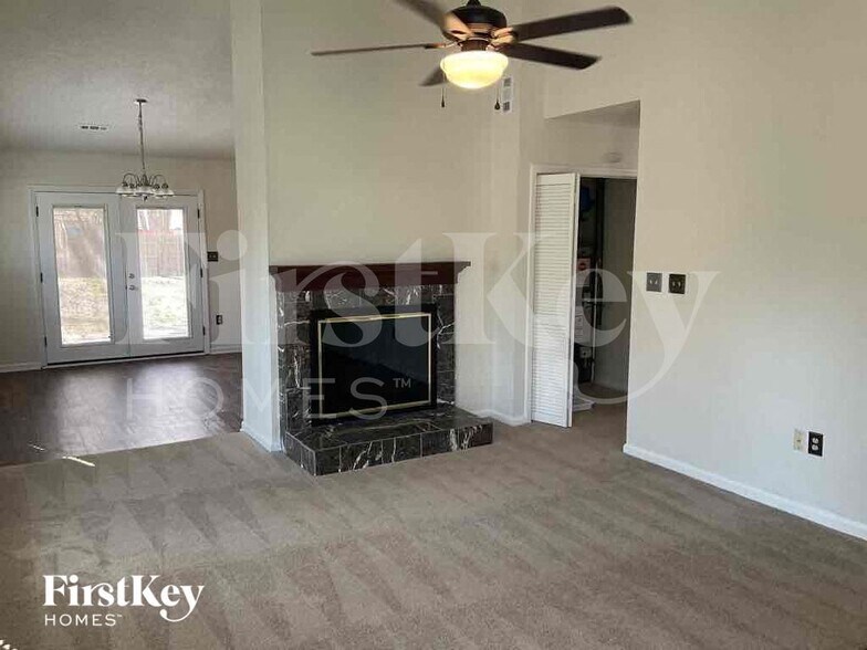 Building Photo - 7938 Lindfield Ct