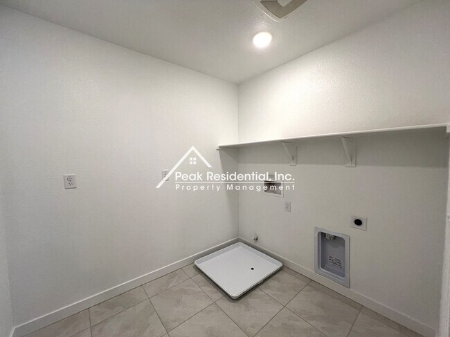 Building Photo - Brand New 4bd/3a Rancho Cordova Home-Must ...