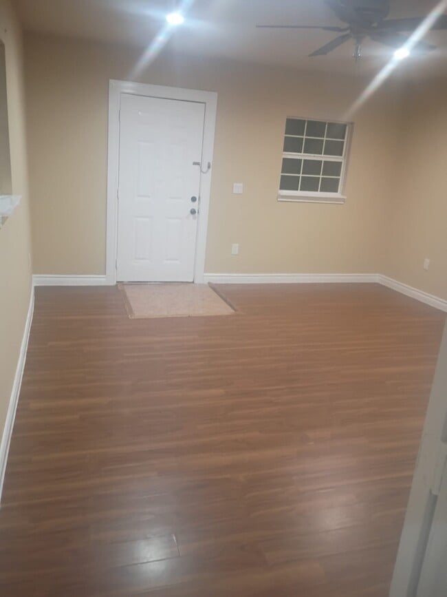 Building Photo - 3014 Bloomfield St