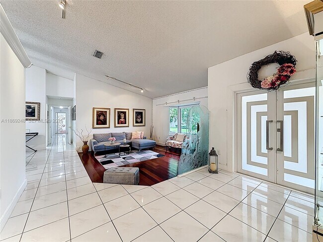 Building Photo - 10462 SW 121st St