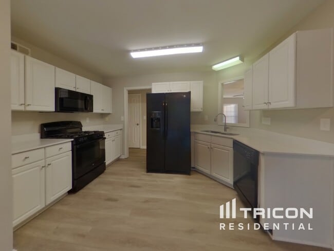 Building Photo - 6130 Spanish Moss Ln