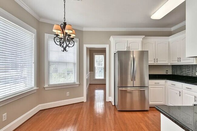 Building Photo - Wildewood in Northeast Columbia