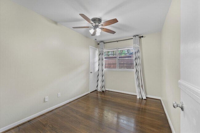 Building Photo - 3510 Elmridge St
