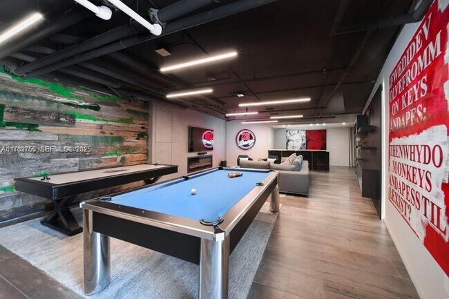 Building Photo - 1100 Biscayne Blvd