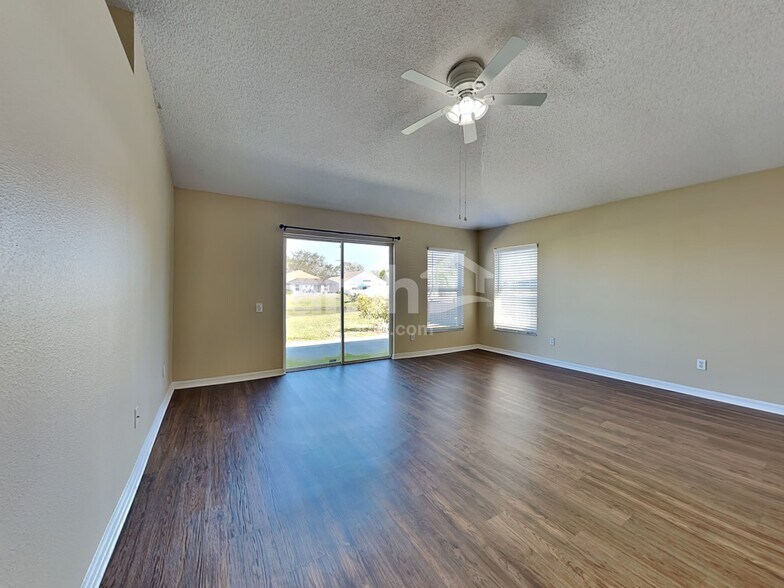 Building Photo - 12517 Midpointe Dr