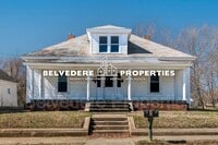 Building Photo - 1118 Campbell