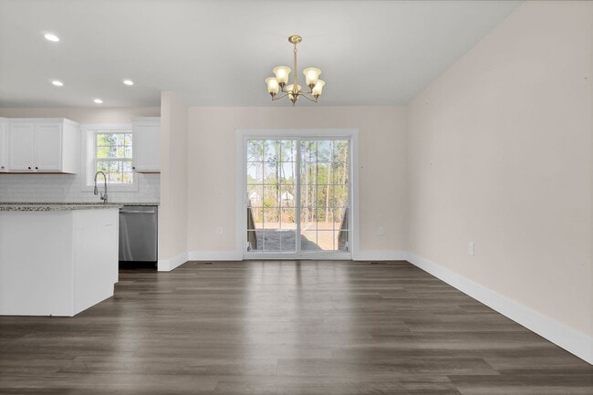 Building Photo - Cozy 3-Bedroom Home in Belvedere Plantation