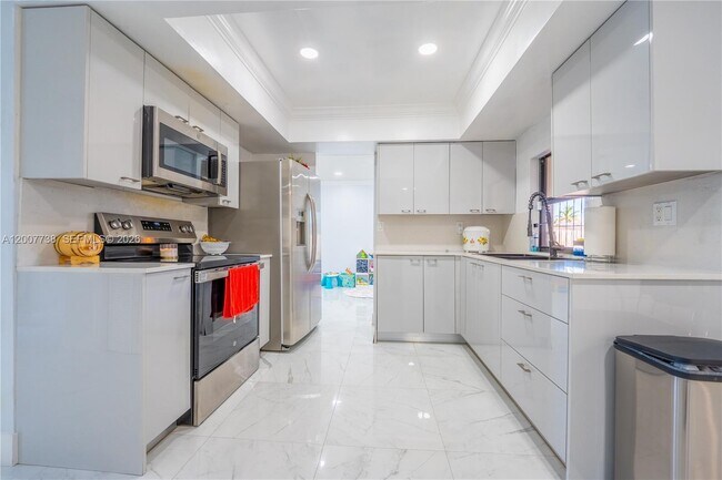 Building Photo - 10750 SW 173rd St