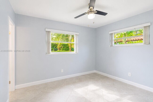 Building Photo - 6255 SW 62nd Ct