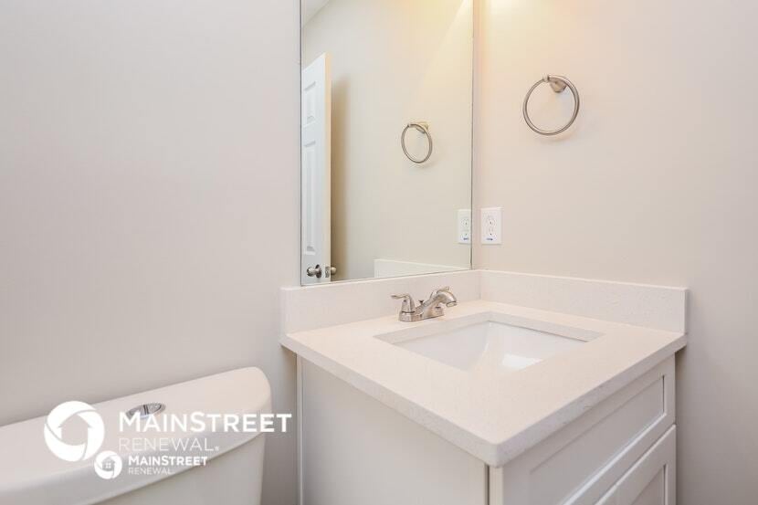 Building Photo - 4615 Blue Iris Way