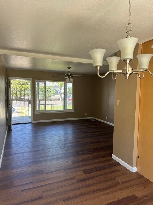 Building Photo - 3 BR/1BA | Newly Renovated Single Family Home | 1-Car Covered Parking | Large backyard