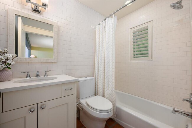 Building Photo - 15911 Booth Cir
