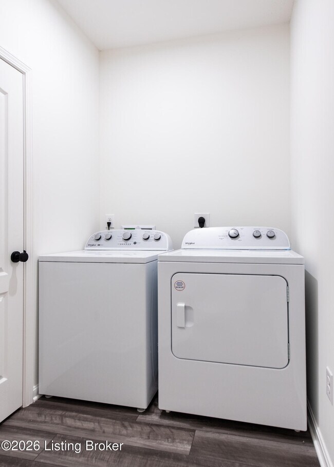 Building Photo - 10029 Windcrest Farms Ln