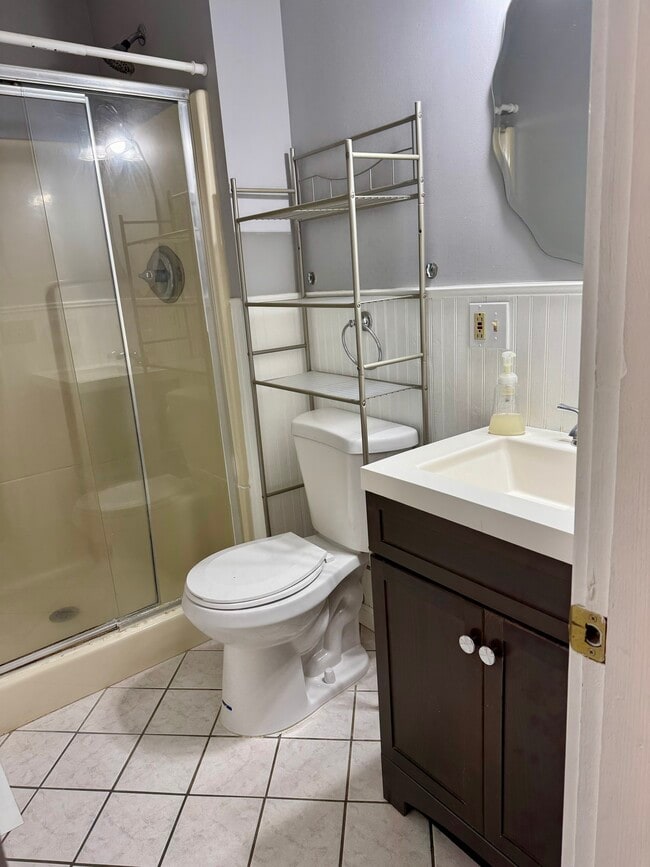 Building Photo - 50 Holbrook St