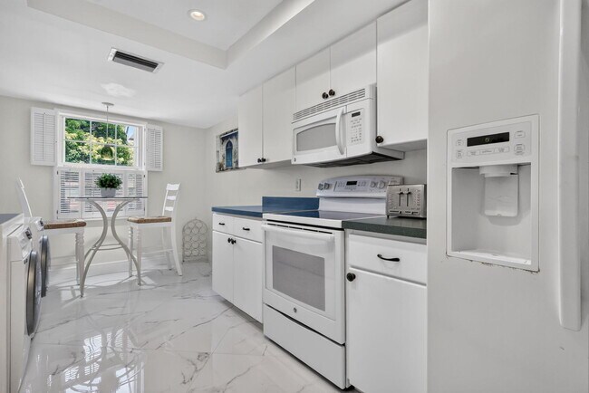 Building Photo - 1251 Sugar Sands Blvd