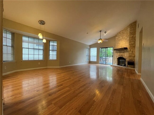 Building Photo - 8406 Birmingham Dr