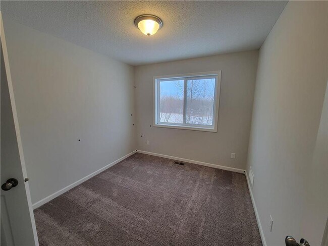 Building Photo - Modern 4-Bed Home with Open Layout, 3-Car ...