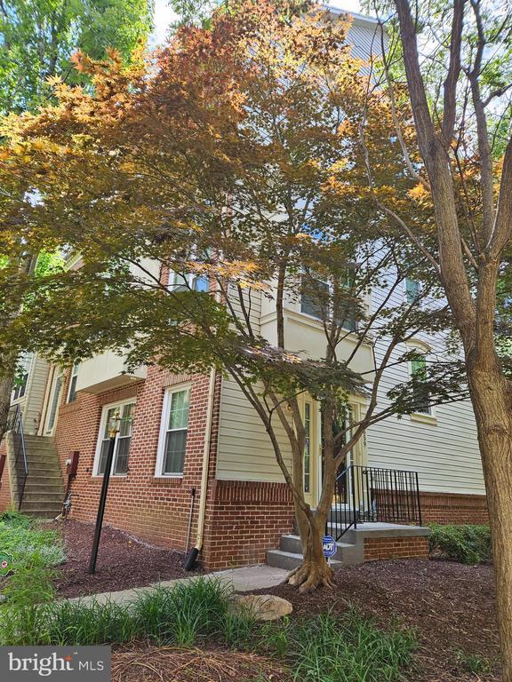 Building Photo - 9659 Athens Pl