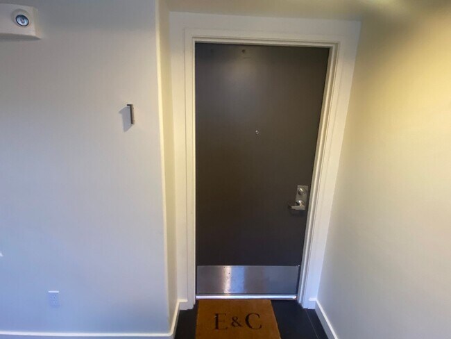 Building Photo - EPIC REA, INC - Vibrant Mission District L...