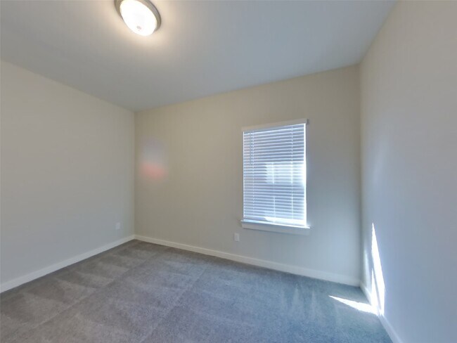 Building Photo - 2415 Cohorn Trl