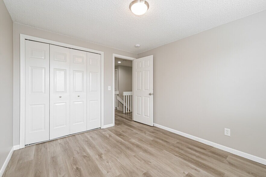 Building Photo - 3501 S Richfield Cir