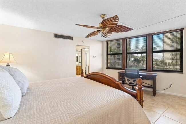 Building Photo - 2800 N Ocean Dr