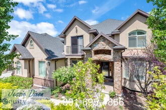 Building Photo - 567 E Greystone Dr