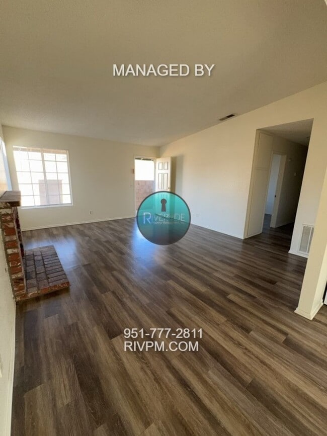 Building Photo - Coming soon!!  Centrally located Riverside...