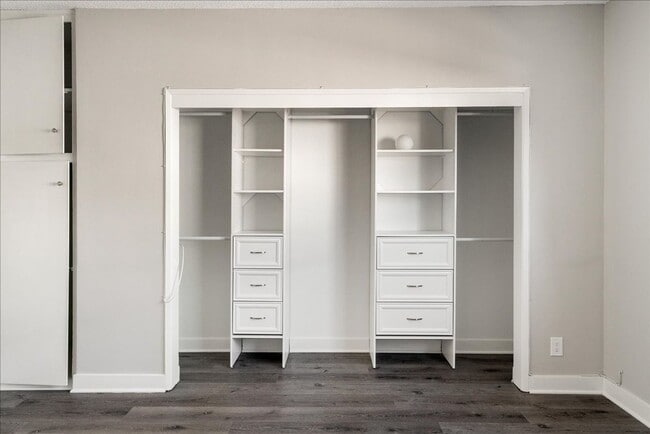 Building Photo - 12770 Pacific Ave