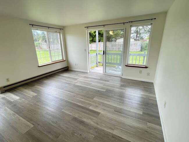 Building Photo - 2 Bed, 2 Bath Apartment in Blaine