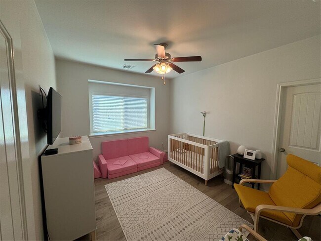 Building Photo - 8145 Daisy Cutter Crossing