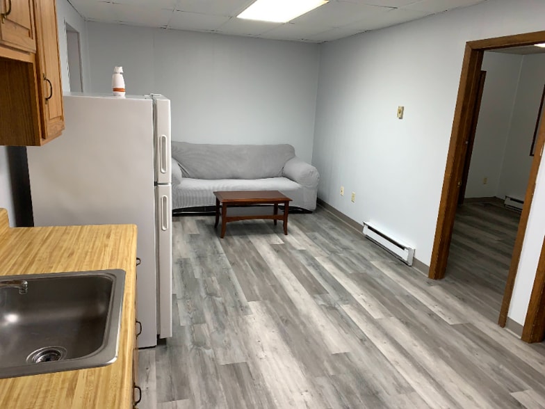 Building Photo - 34 E Ridge Ave