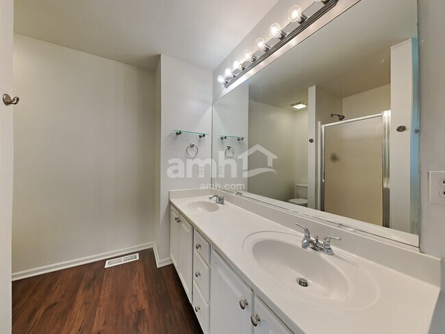 Building Photo - 1512 Birkdale Ct