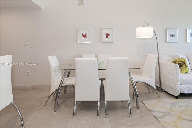 Building Photo - 1830 S Ocean Dr