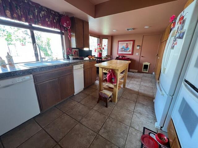 Building Photo - 82073 Hanson Dr