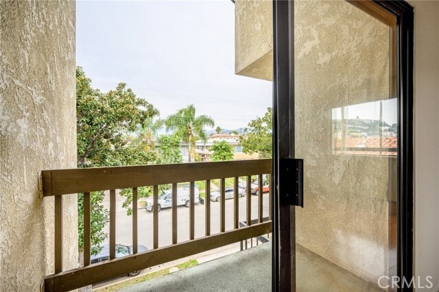 Building Photo - 1004 E Garfield Ave