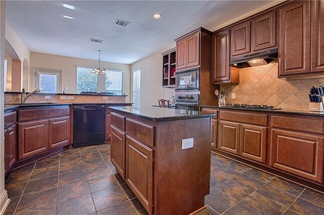 Building Photo - 12500 Calistoga Way